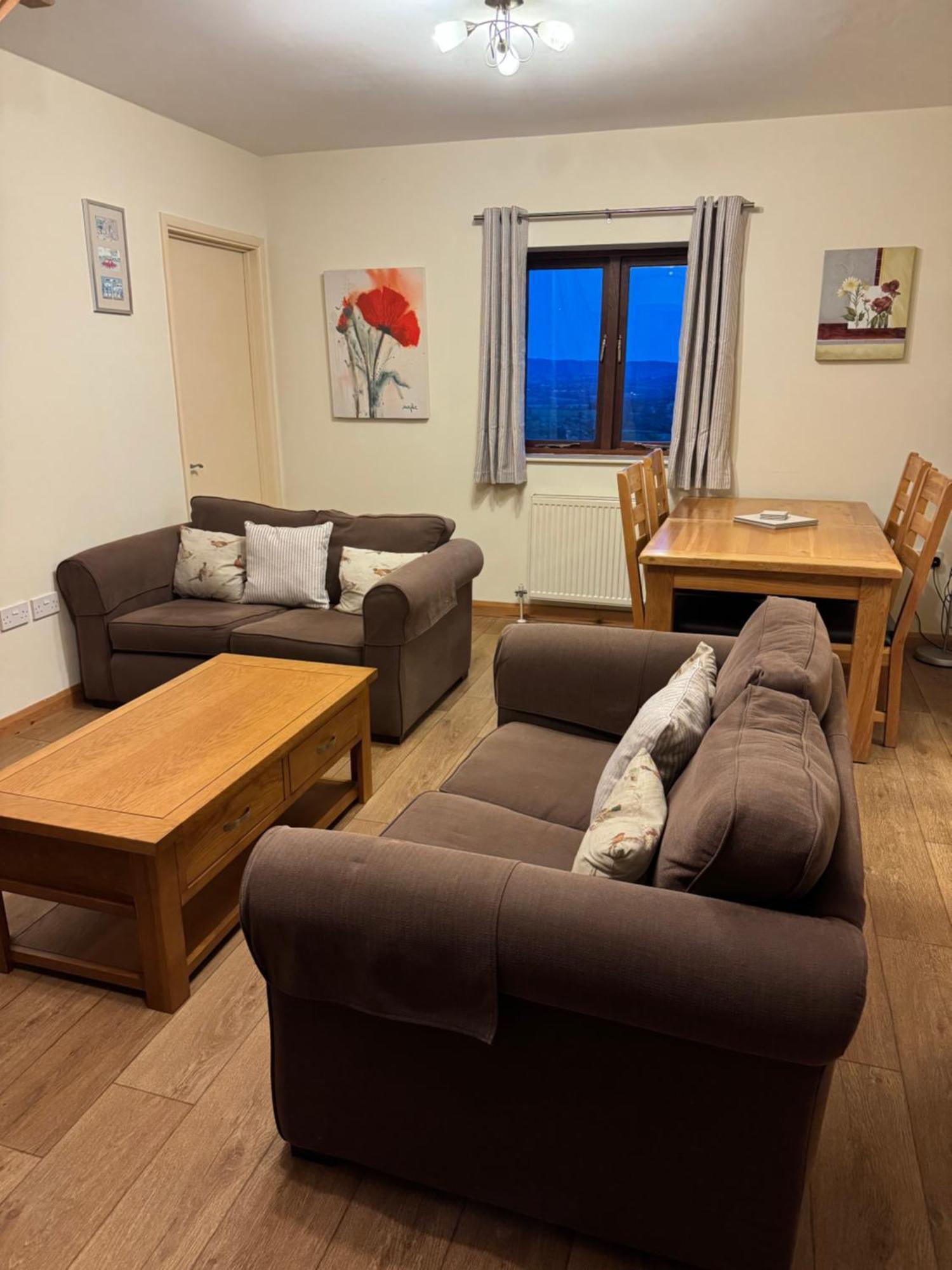 Upper Grippath Farm Holiday Cottages Newport  Exteriér fotografie